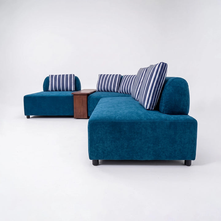 Hilton Sectional Sofa